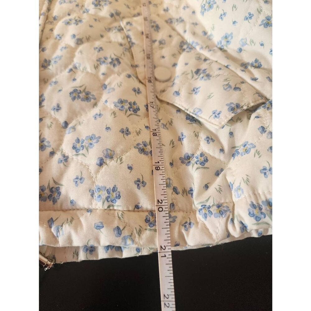 Taelynn floral quilted bomber jacket size small - Picture 5 of 6